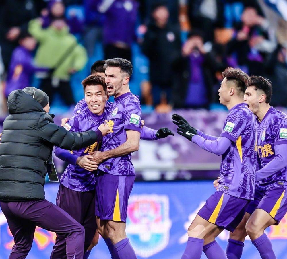 适应场地的 适应场地的